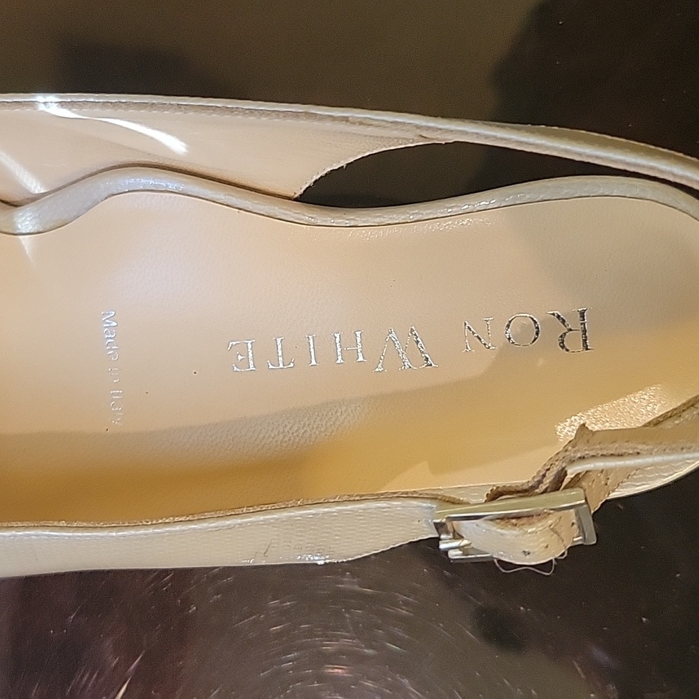 Shoes - Picture 7 of 8